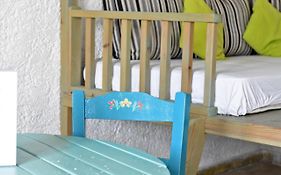 Mantos Rooms
